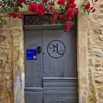 Πανσιόν La Maison De Livia, Gite, Et Table D'hotes, Entre Uzes Et Nimes