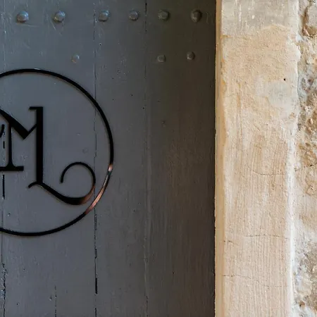 ゲストハウス La Maison De Livia, Gite, Et Table D'hotes, Entre Uzes Et Nimes 4*