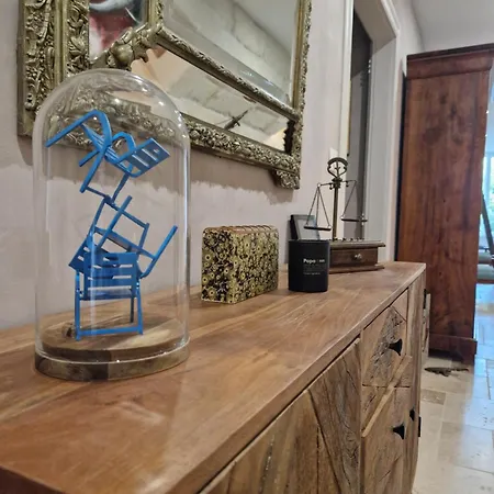 La Maison De Livia, Gite, Et Table D'hotes, Entre Uzes Et Nimes 4* Sauzet (Gard)