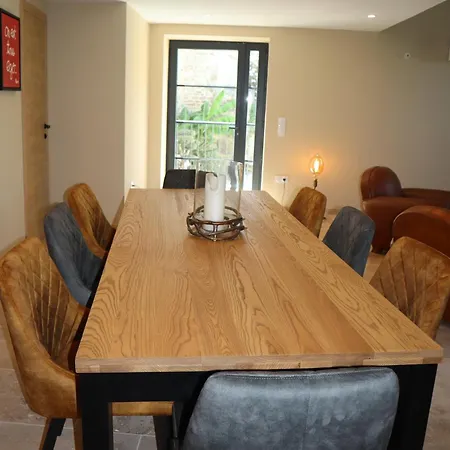 La Maison De Livia, Gite, Et Table D'hotes, Entre Uzes Et Nimes ゲストハウス Sauzet