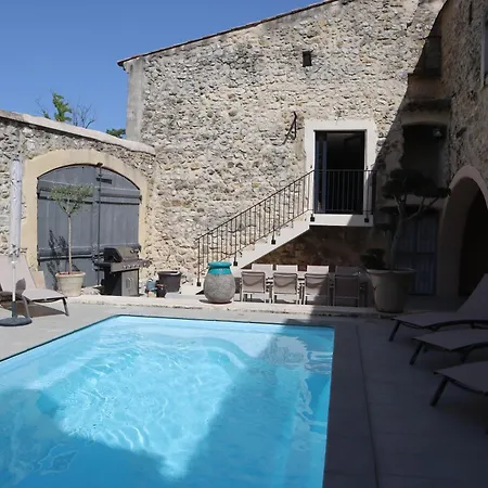 Pensjonat La Maison De Livia, Gite, Et Table D'hotes, Entre Uzes Et Nimes
