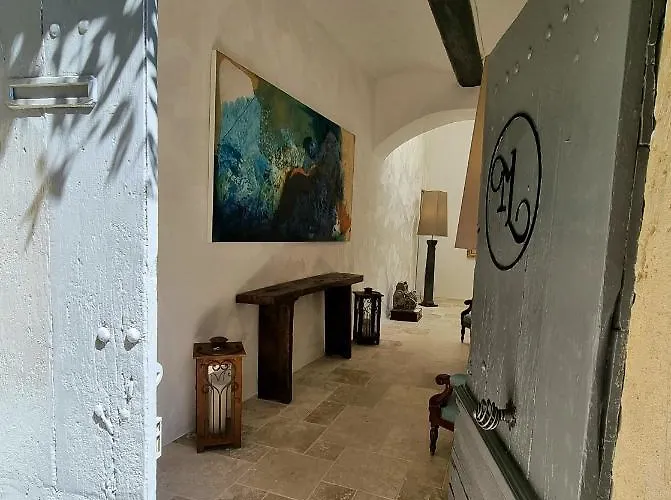 La Maison De Livia, Et Table D'hôtes