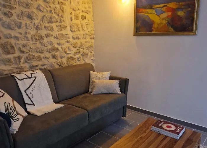 Maison d'hôtes La Maison De Livia, Et Table D'hôtes 3*
