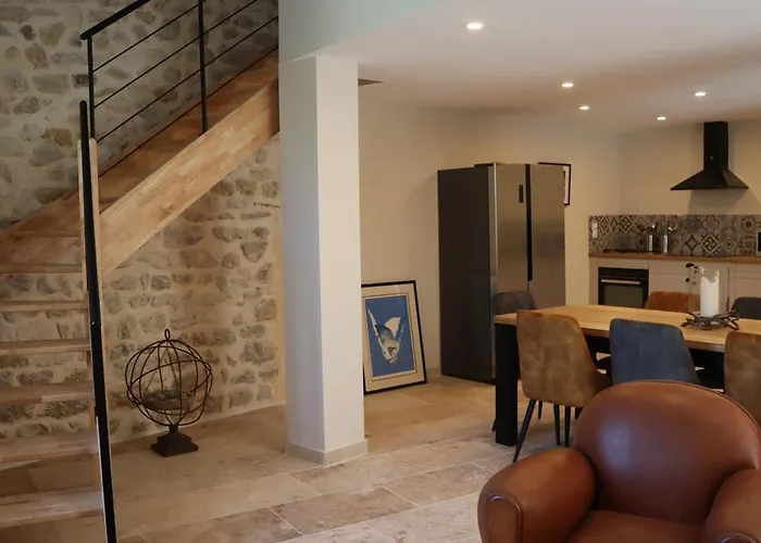Maison d'hôtes La Maison De Livia, Et Table D'hôtes 3*